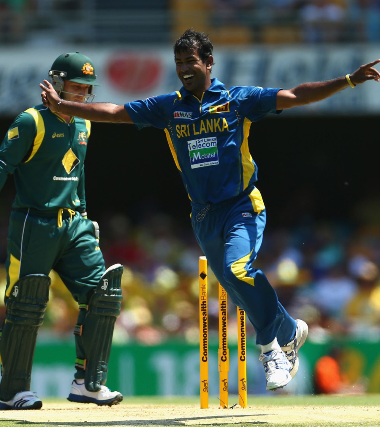 Nuwan Kulasekara ripped through the Australia line-up, Australia v Sri Lanka, 3rd ODI, Brisbane, January 18, 2013