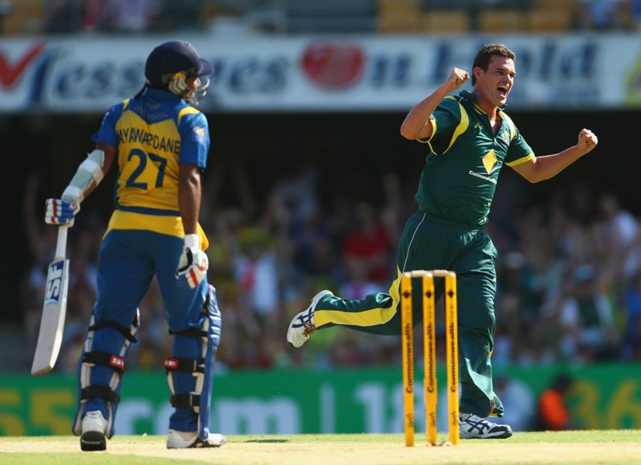 Clint McKay celebrates the wicket of Mahela Jayawardene, Australia v Sri Lanka, 3rd ODI, Brisbane, January 18, 2013