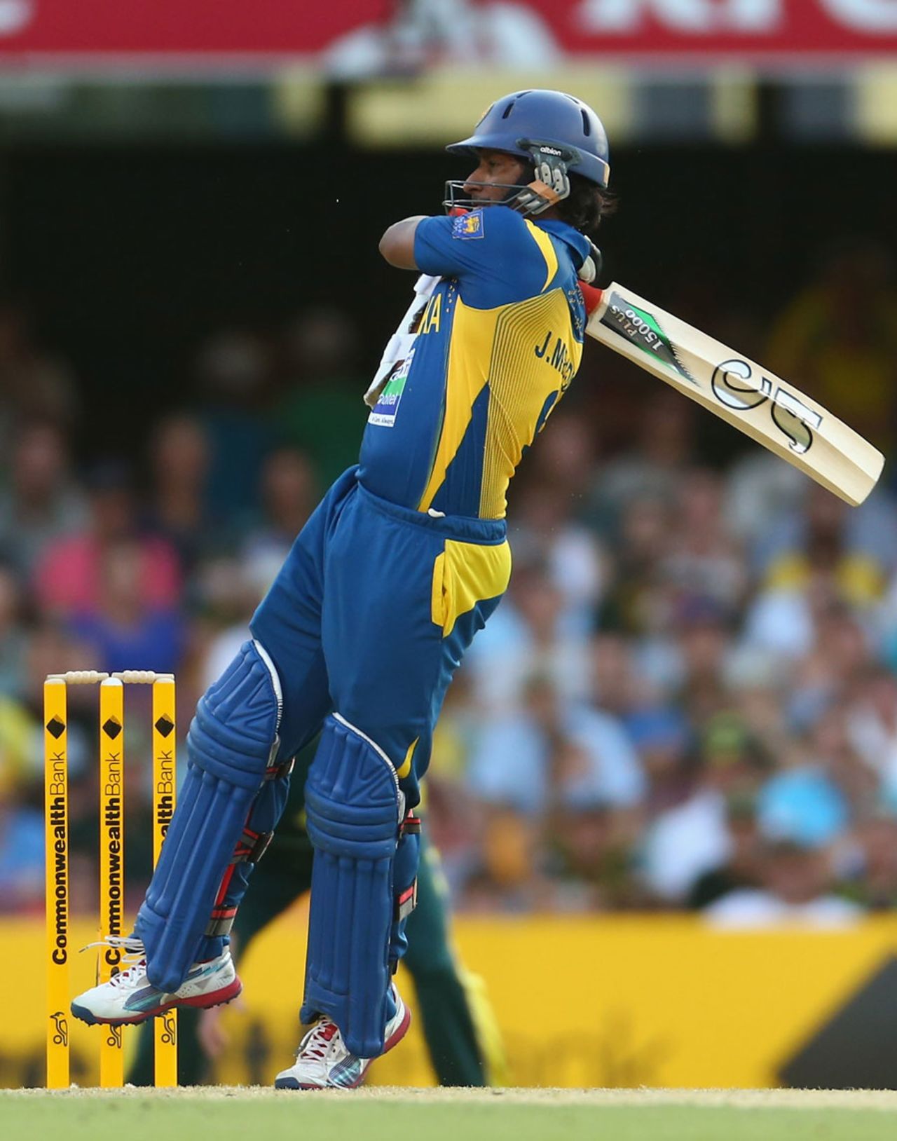 Jeevan Mendis fell to a poorly executed pull shot, Australia v Sri Lanka, 3rd ODI, Brisbane, January 18, 2013