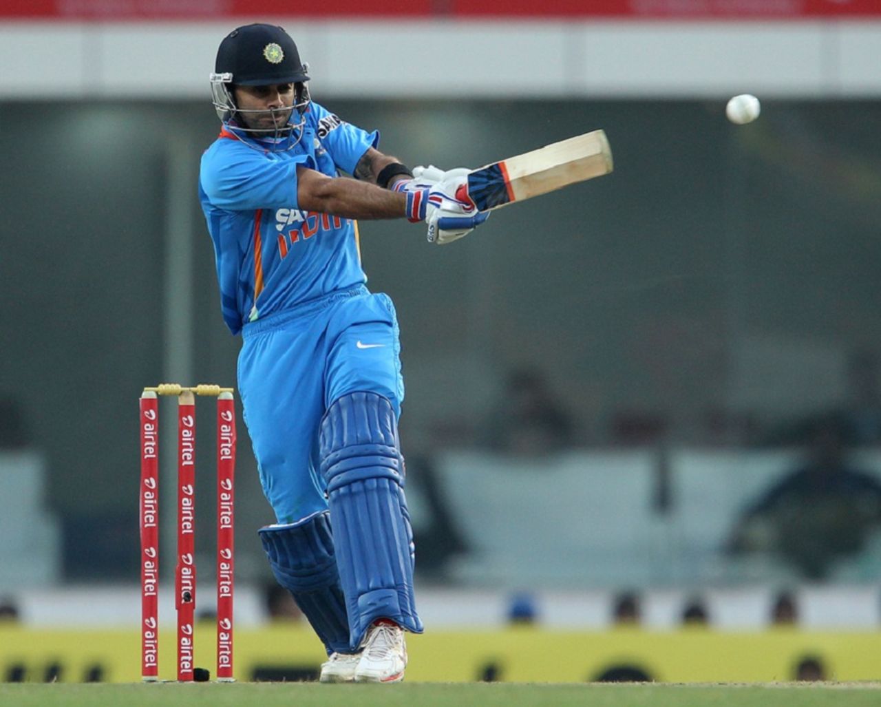 Virat Kohli struck three fours in a row in the sixth over of the Indian innings, India v England, 3rd ODI, Ranchi, January 19, 2013
