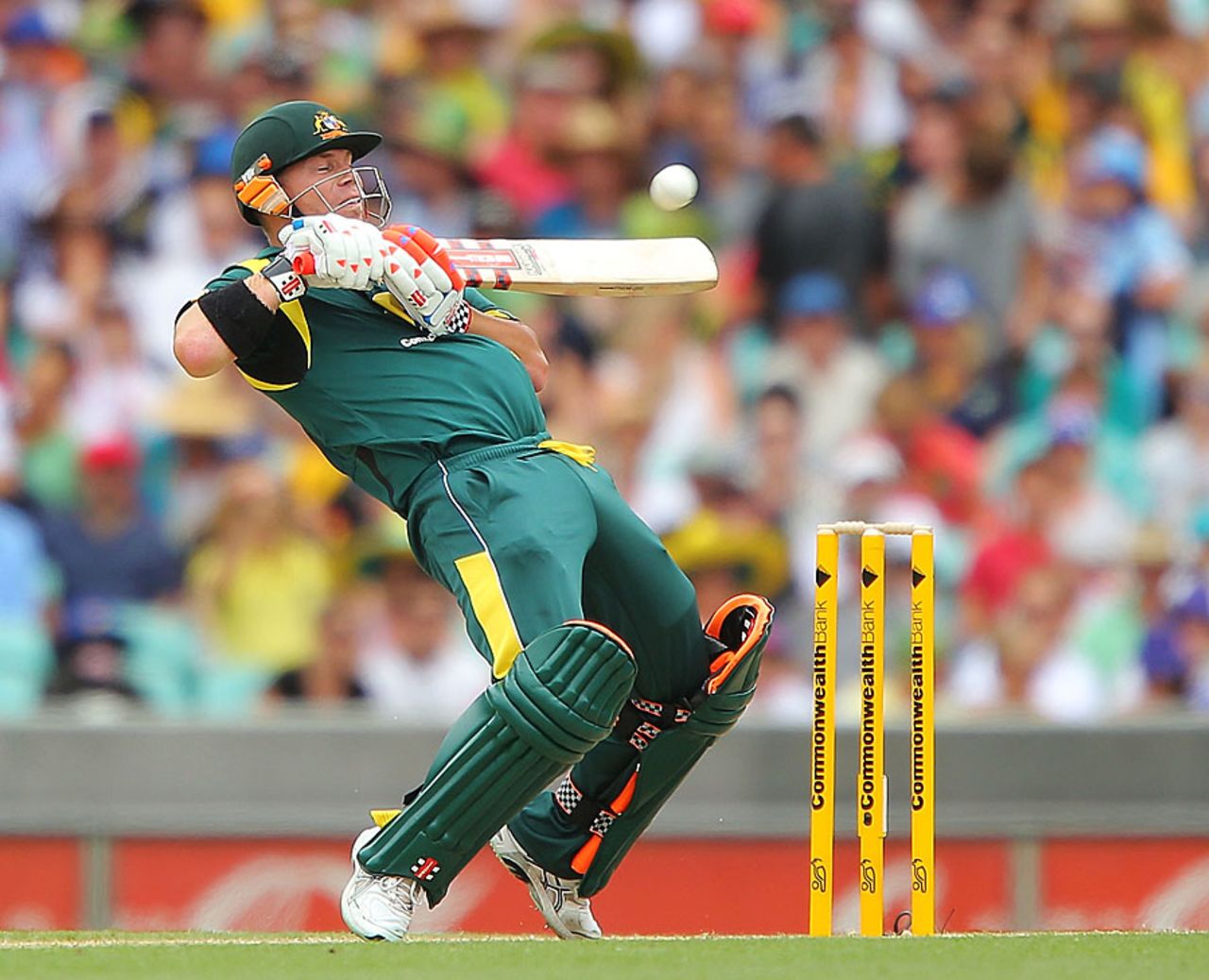 David Warner tries to play a short delivery, Australia v Sri Lanka, 4th ODI, Sydney, January 20, 2013