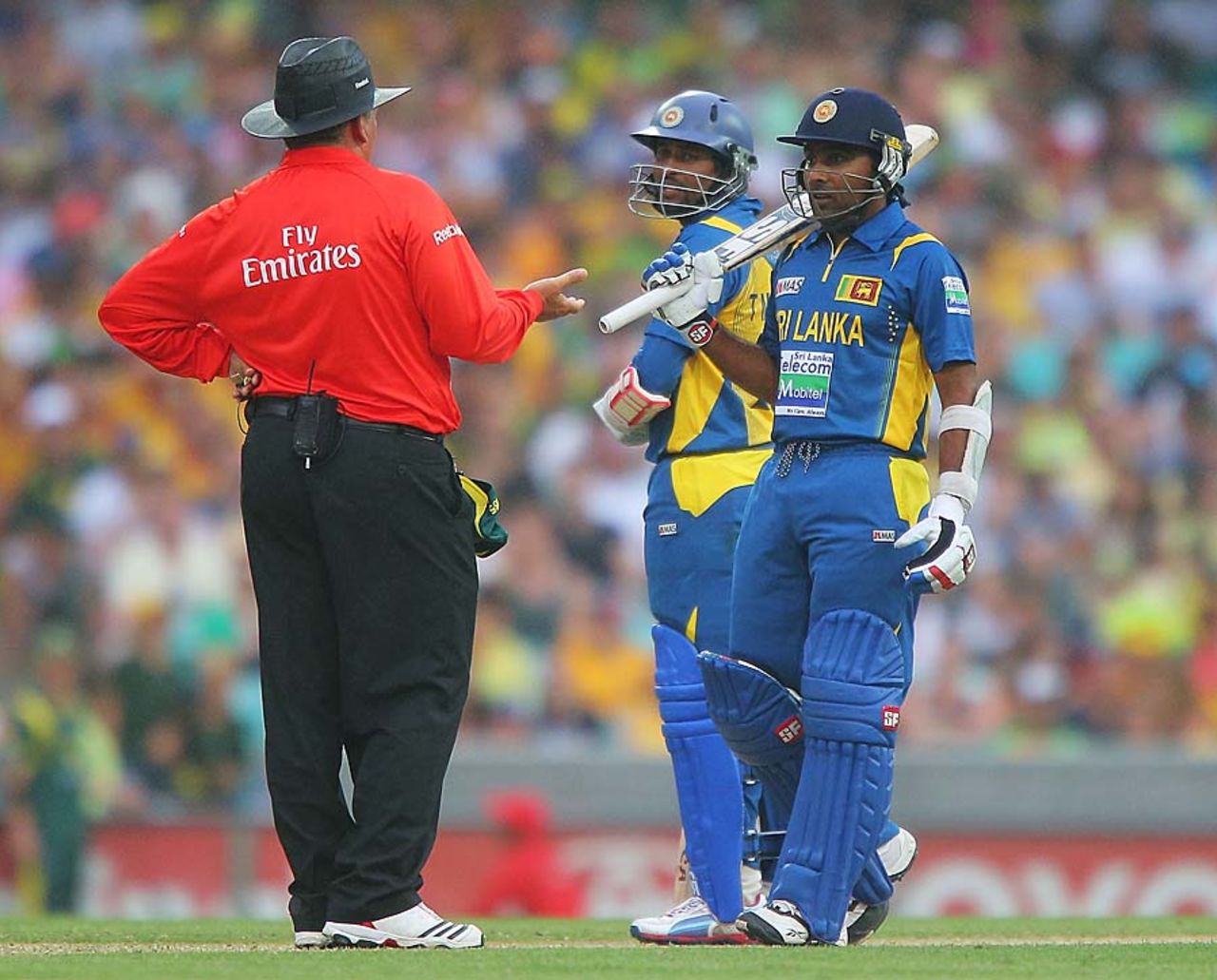 Rain forced Sri Lanka's chase to be halted, before the match was eventually called off, Australia v Sri Lanka, 4th ODI, Sydney, January 20, 2013