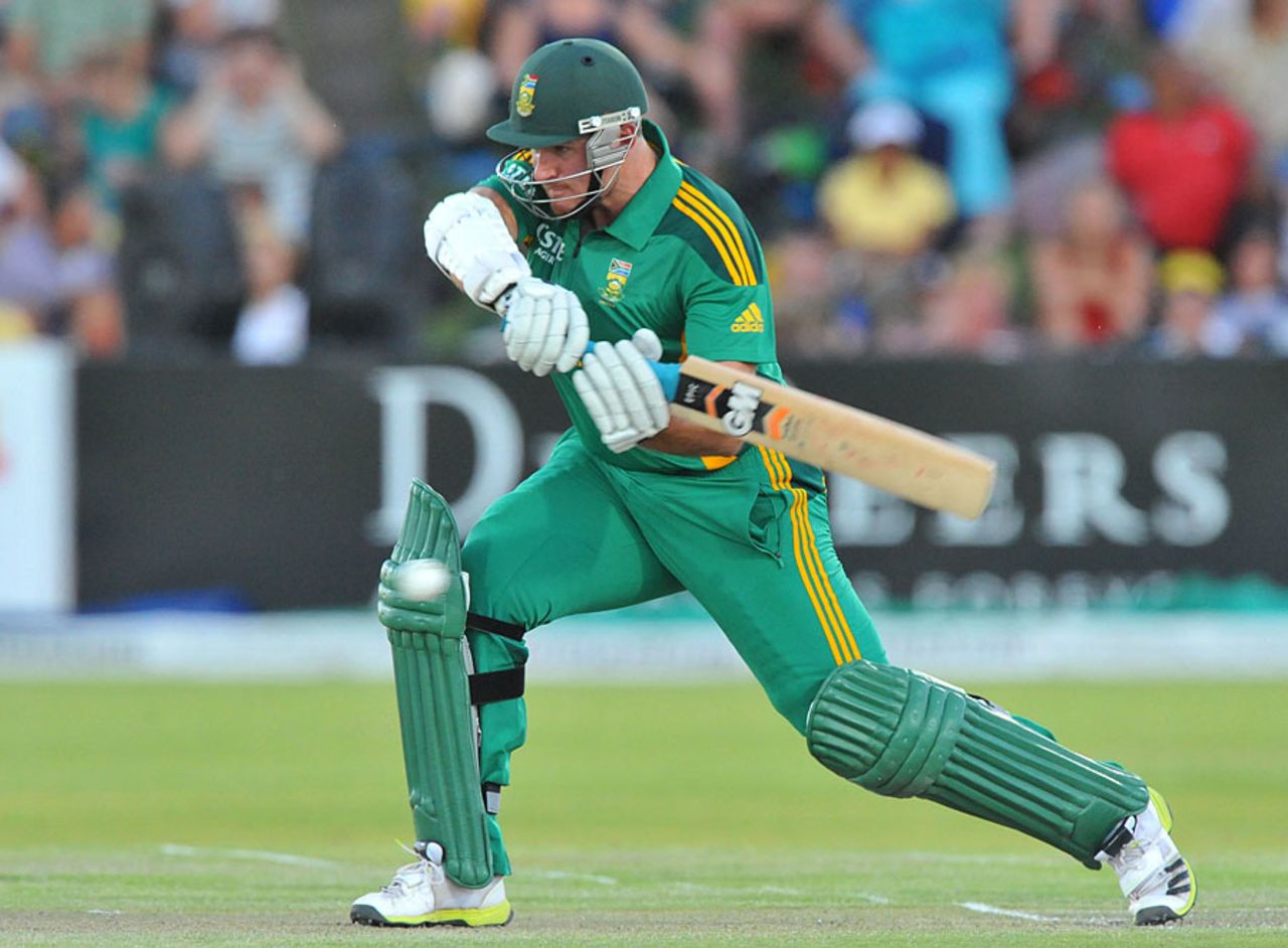Graeme Smith made 66 before being run out, South Africa v New Zealand, 2nd ODI, Kimberley, January 22, 2013