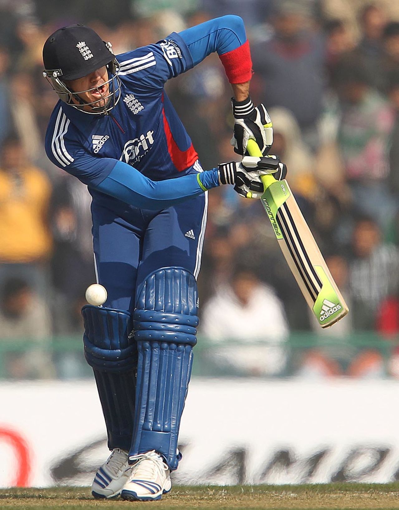 Kevin Pietersen is struck by a delivery from Ishant Sharma, India v England, 4th ODI, Mohali, January 23, 2013