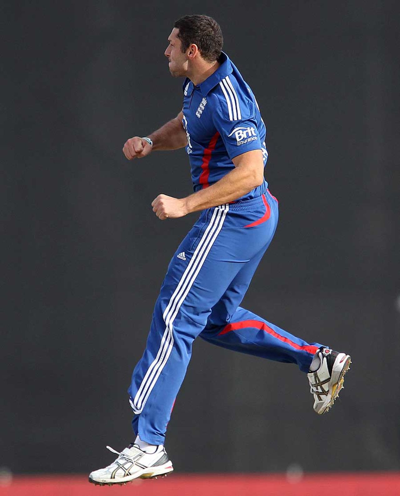 Tim Bresnan picked up two early wickets, India v England, 5th ODI, Dharamsala, January 27, 2013
