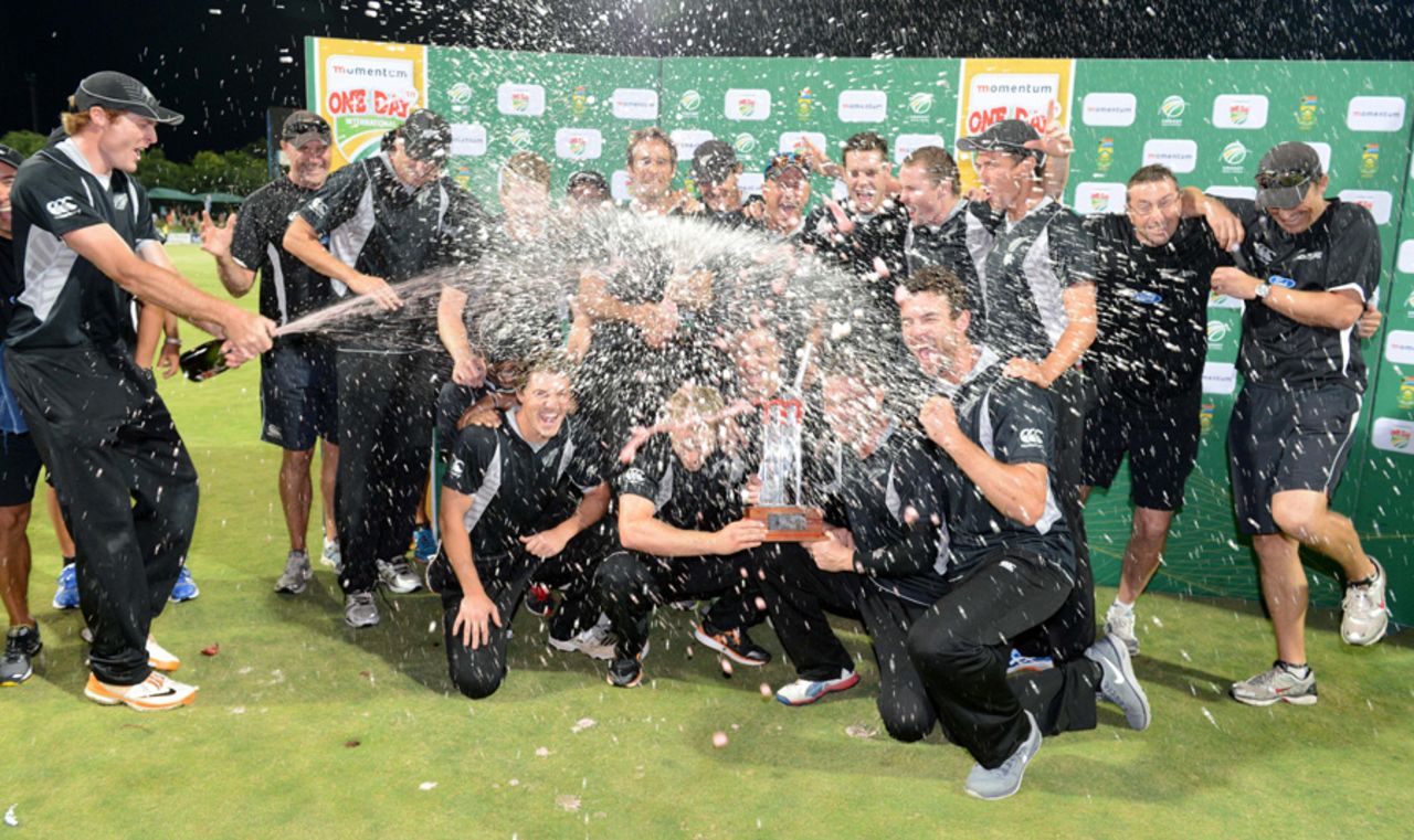 New Zealand soak in that winning feelingy, South Africa v New Zealand, 3rd ODI, Potchefstroom, January 25, 2013