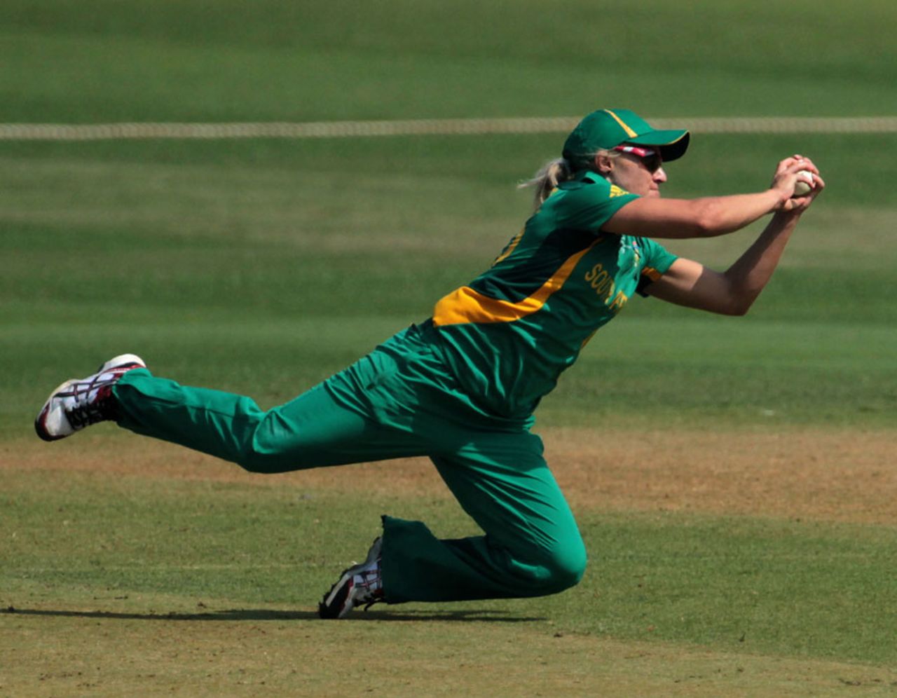South Africa captain Mignon du Preez takes a catch to dismiss Jenny Gunn, England v South Africa, Women's World Cup warm-up, Mumbai, January 28, 2013