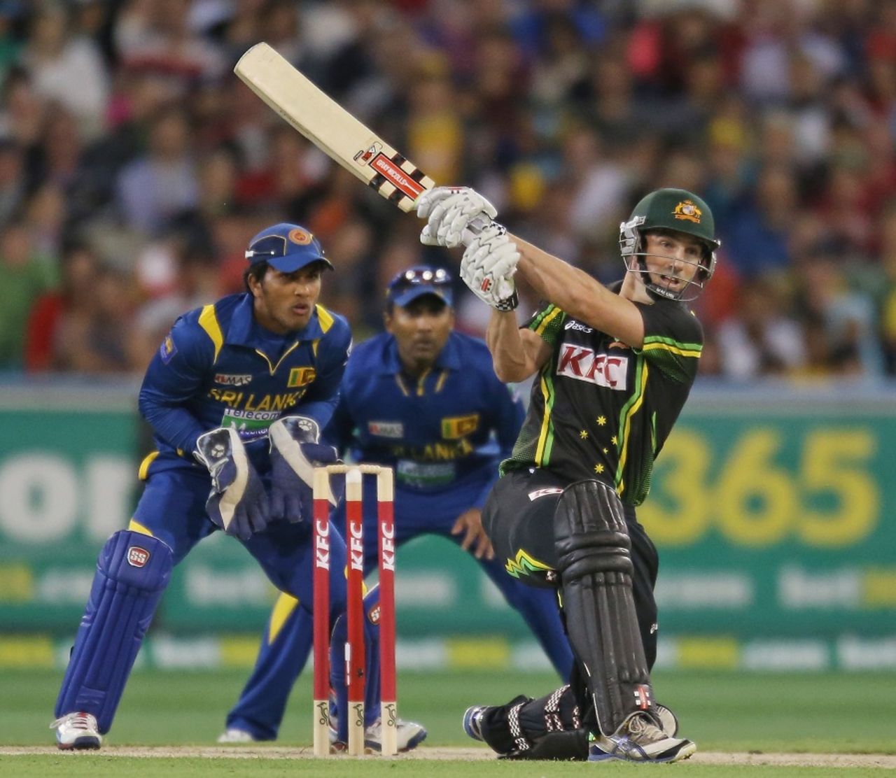 Shaun Marsh stabilised the Australian innings after their openers were dismissed, Australia v Sri Lanka, 2nd T20, Melbourne, January 28, 2013
