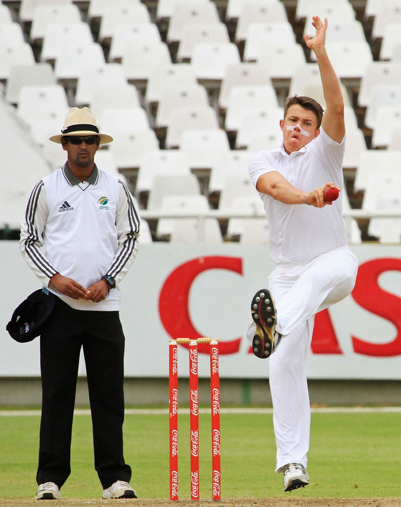 Josh Shaw bowls on the final day, South Africa Under-19 v England Under-19, 1st Youth Test, Cape Town, 3rd day, January, 29, 2013