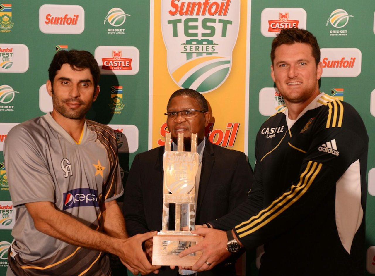 Misbah-ul-Haq and Graeme Smith with the trophy on the eve of the first Test, Johannesburg, January 31, 2013