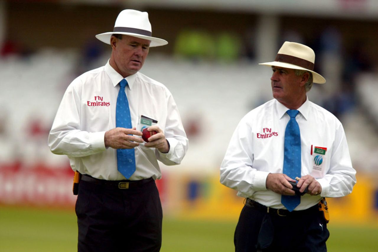 Umpires Russell Tiffin (left) and Rudi Koertzen confer, England v India, second Test, August 8, 2002
