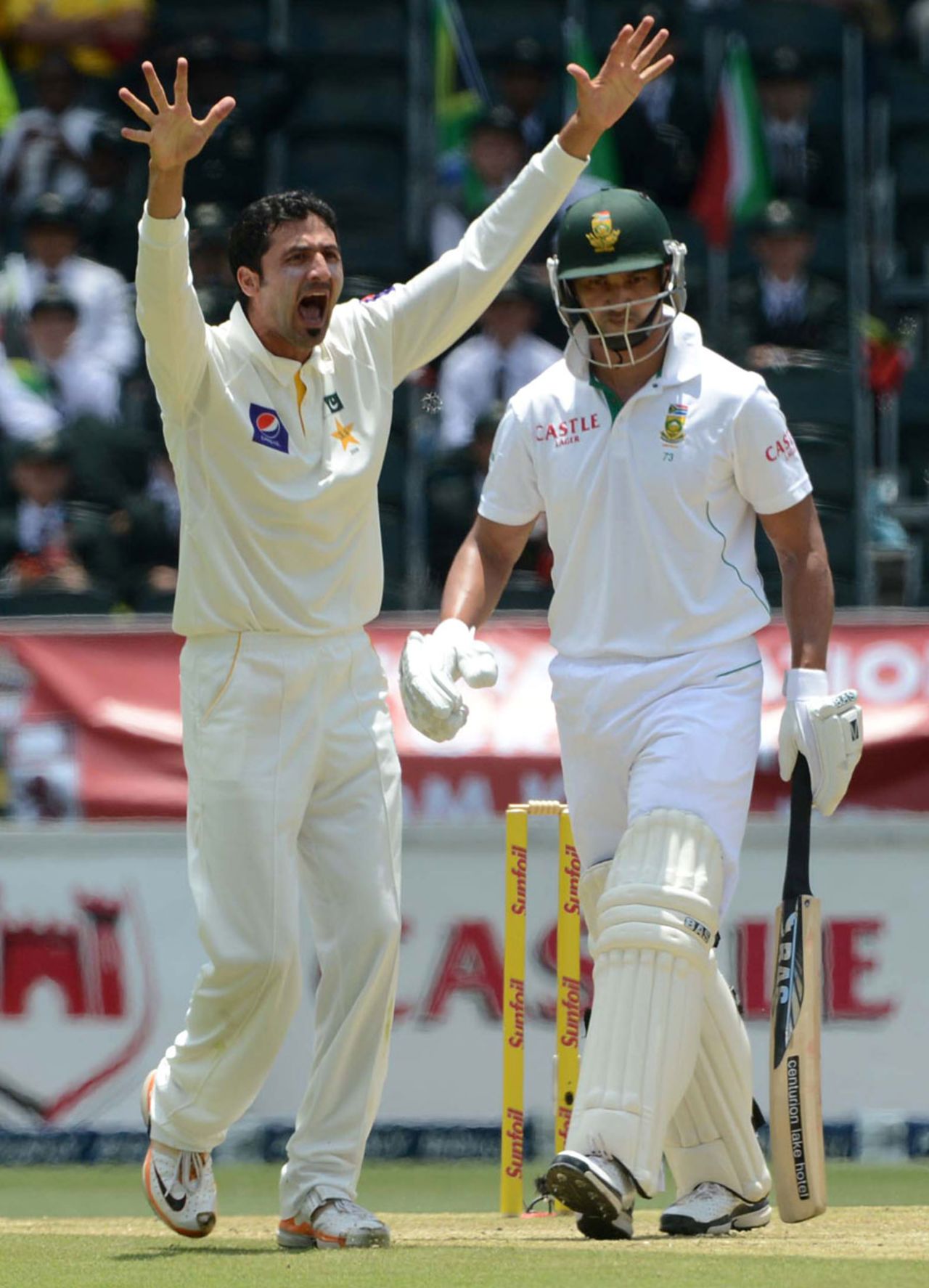 Junaid Khan bowled well in the first session, South Africa v Pakistan, 1st Test, Johannesburg, February 1, 2013