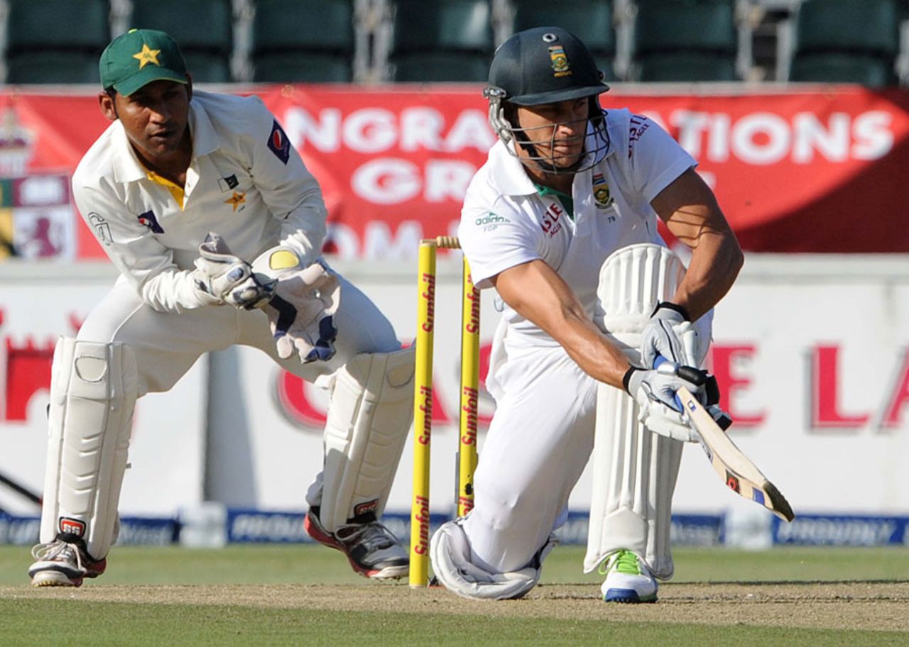 Faf du Plessis paddles the ball away, South Africa v Pakistan, 1st Test, Johannesburg, February 1, 2013