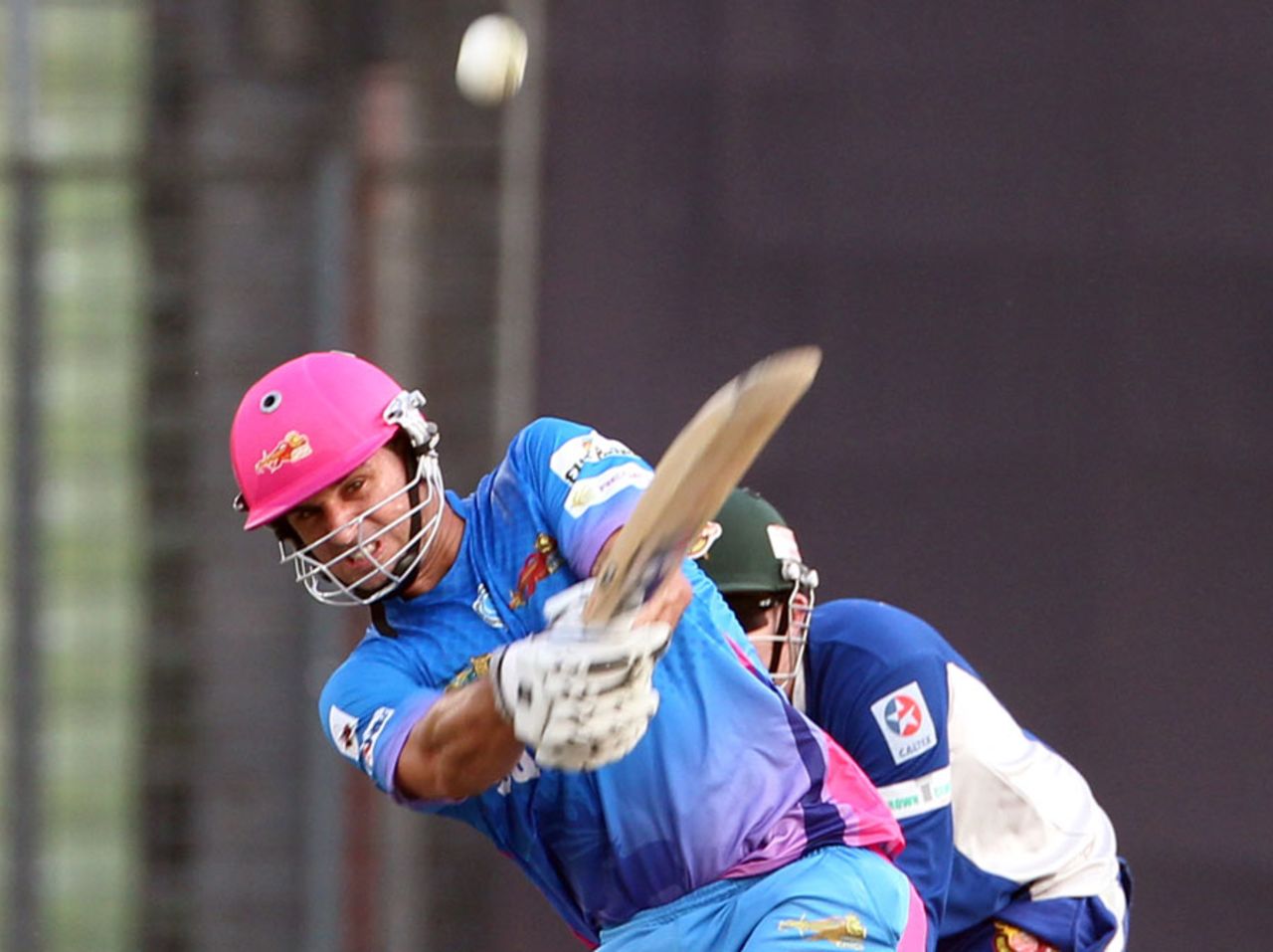 Ryan ten Doeschate launches during his unbeaten 95, Chittagong Kings v Khulna Royal Bengals, BPL, Mirpur, February 7, 2013