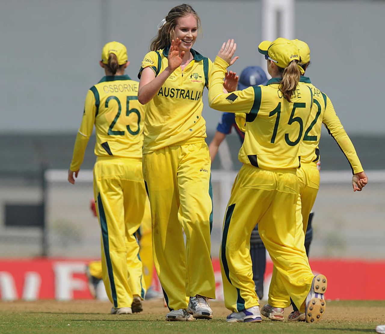Holly Ferling took three wickets, Australia v England, Women's World Cup 2013, Super Six, Mumbai, February 8, 2013