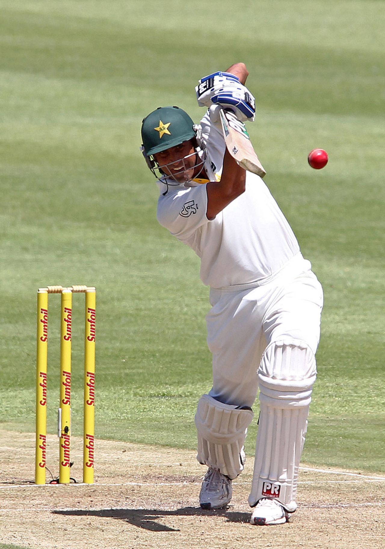 Younis Khan drives on his way to a half-century, South Africa v Pakistan, 2nd Test, Cape Town, 1st day, February 14, 2013