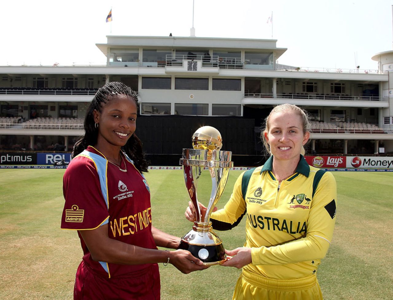 Merissa Aguilleira and Jodie Fields with the Women's World Cup on the eve of the final, Mumbai, February 16, 2013