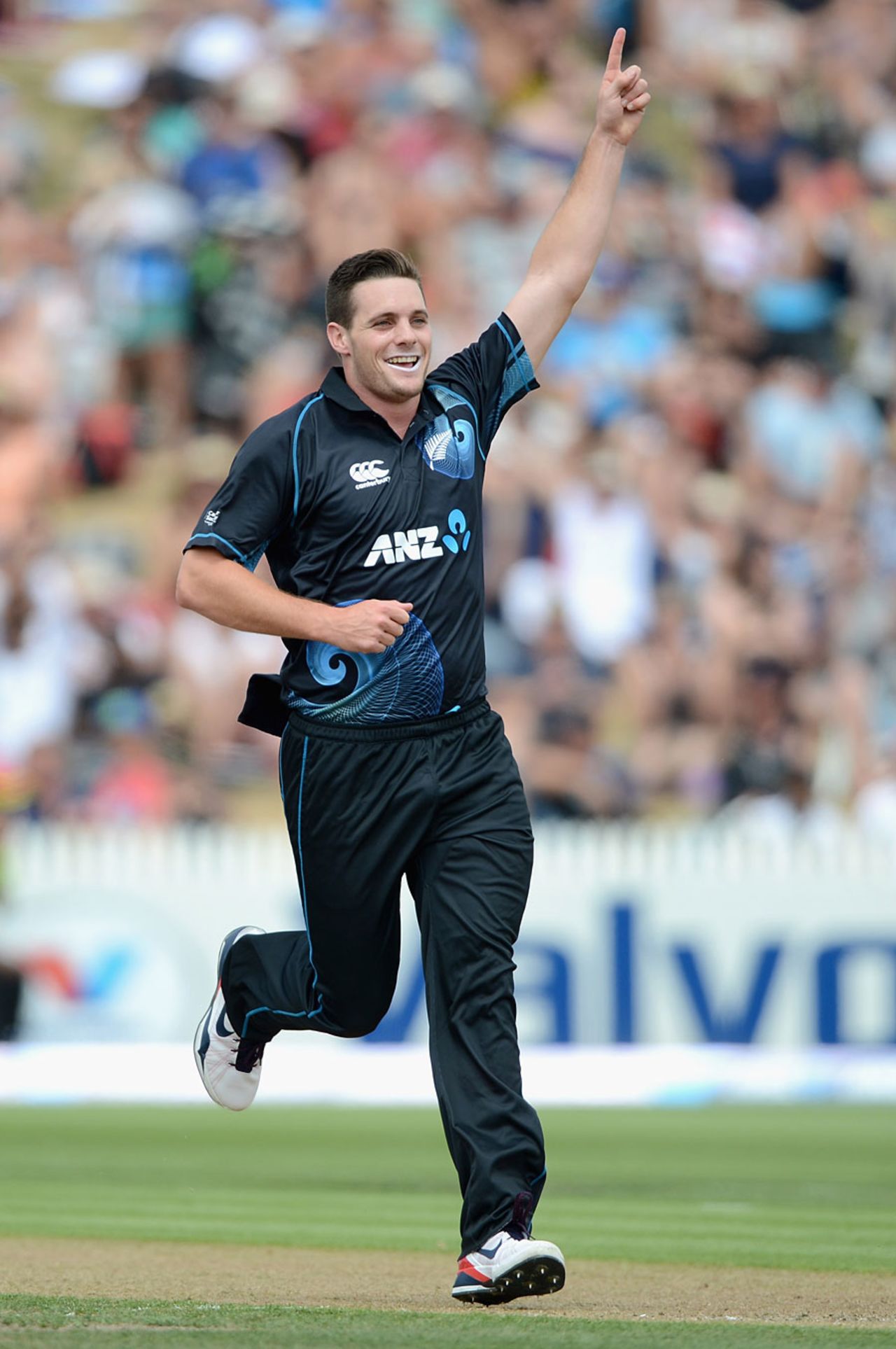 Mitchell McClenaghan struck early to remove Alastair Cook, New Zealand v England, 1st ODI, Hamilton, February 17, 2013