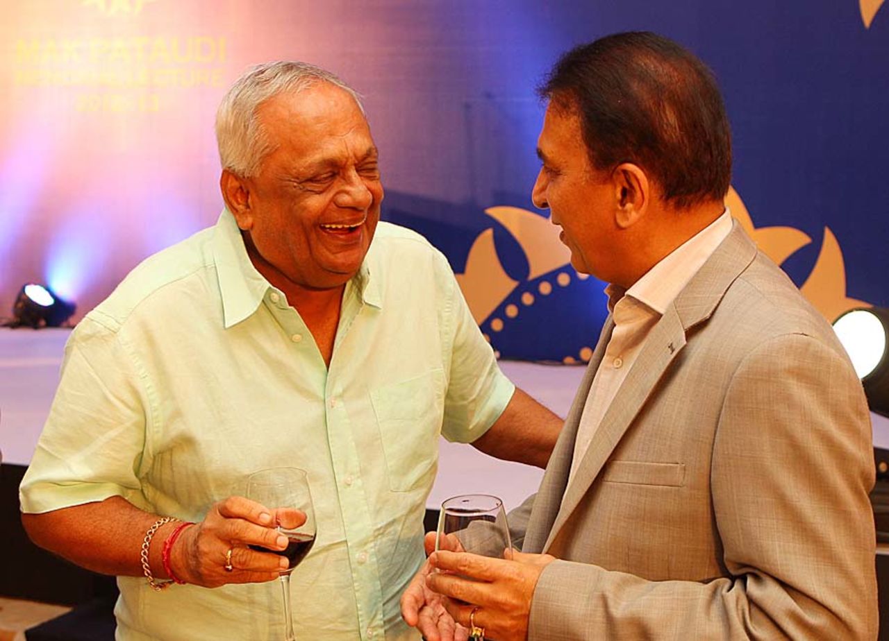 EAS Prasanna and Sunil Gavaskar at the MAK Pataudi Memorial Lecture, Chennai, February 20, 2013