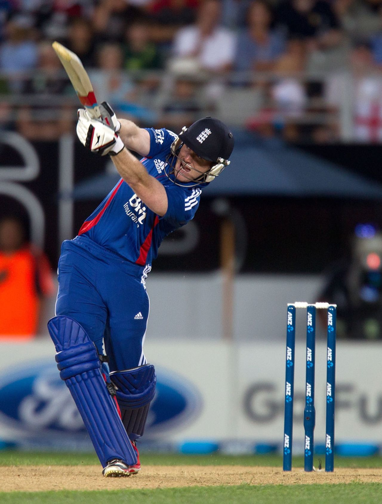 Eoin Morgan scored a quickfire 39 off 24 balls, New Zealand v England, 3rd ODI, Auckland, February 23, 2013