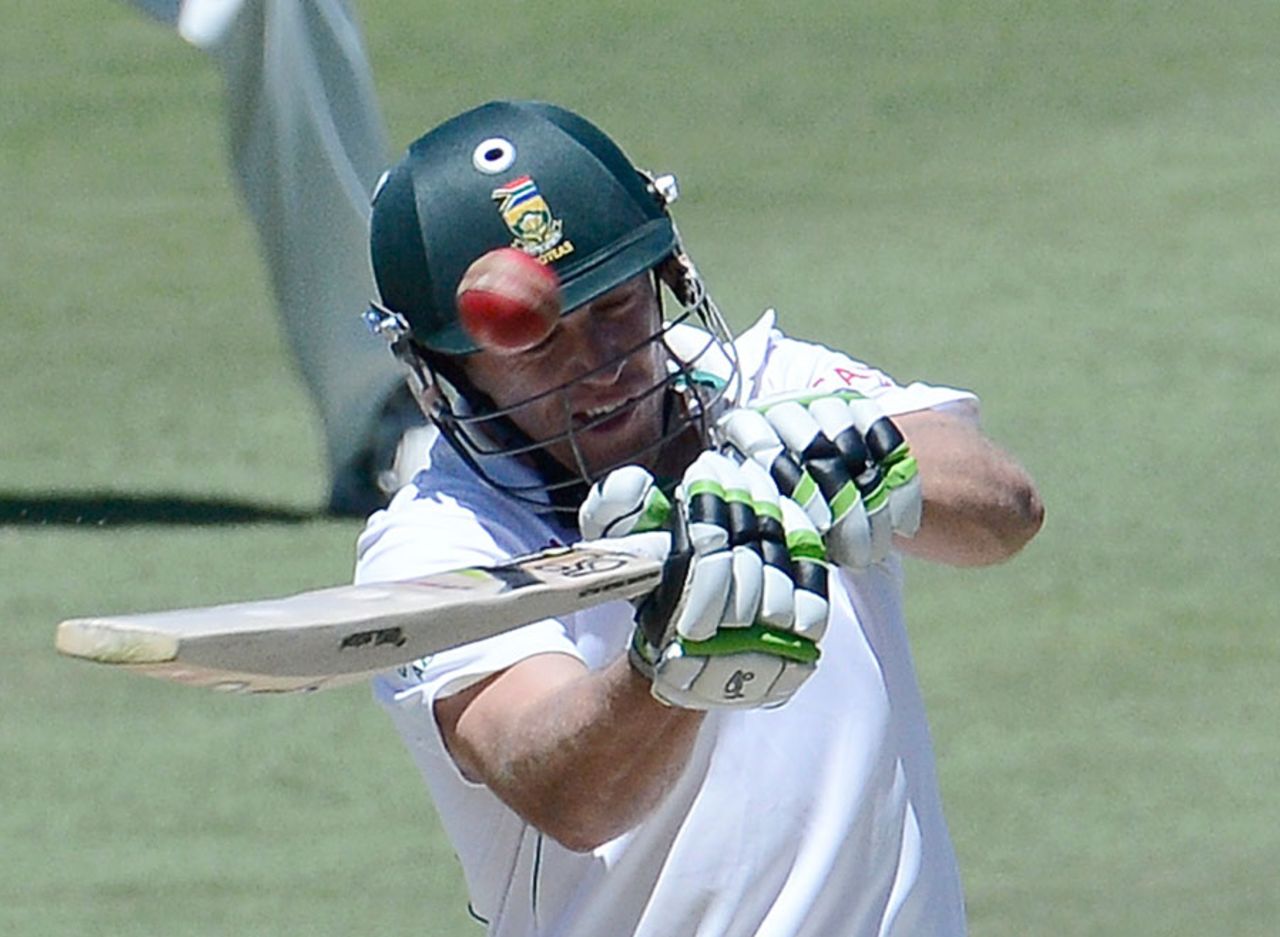 AB de Villiers mistimes a pull against Pakistan, South Africa v Pakistan, 3rd Test, Centurion, 2nd day, February 23, 2013