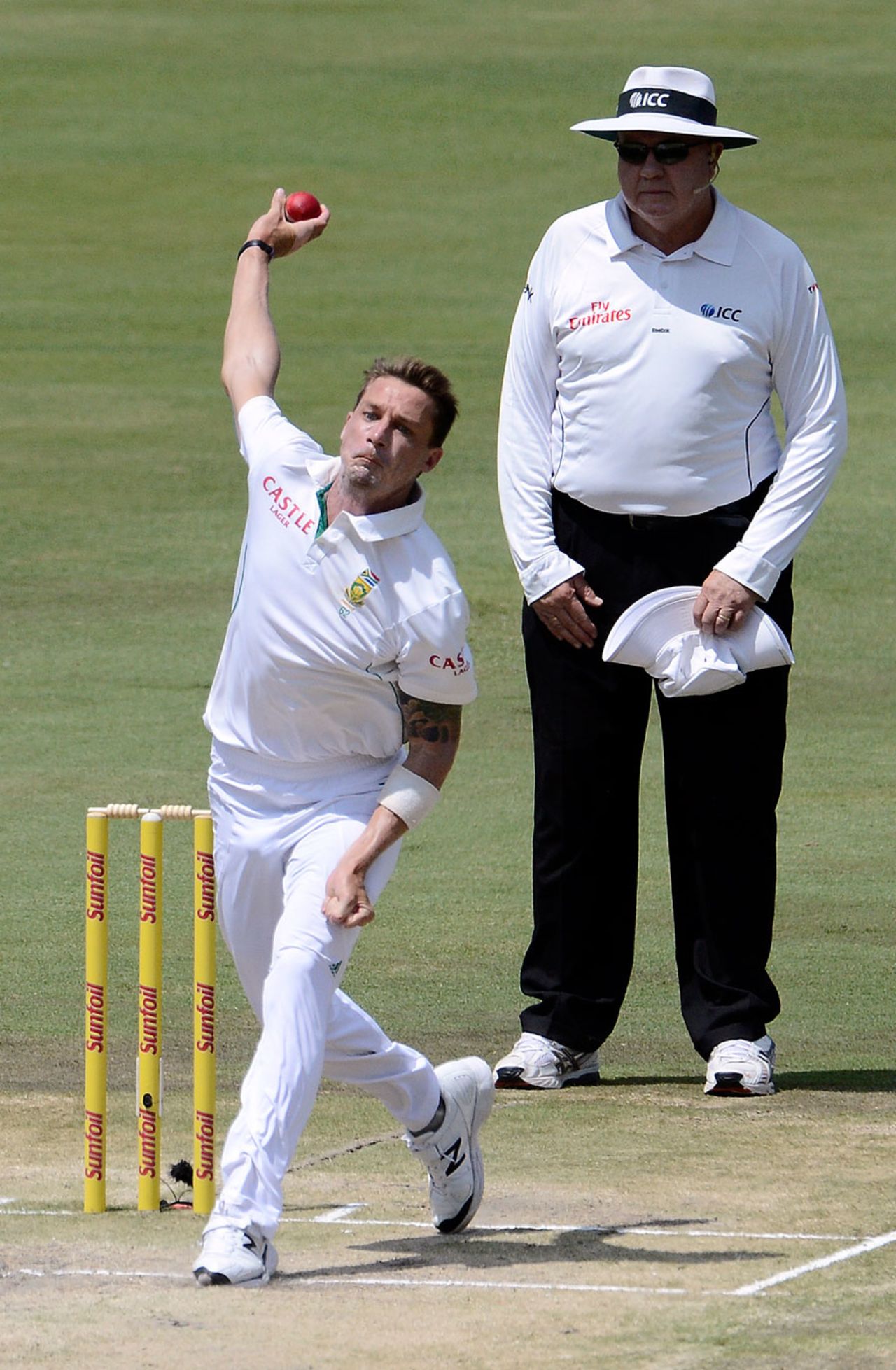 Dale Steyn about to deliver the ball, South Africa v Pakistan, 3rd Test, Centurion, 3rd day, February 24, 2013