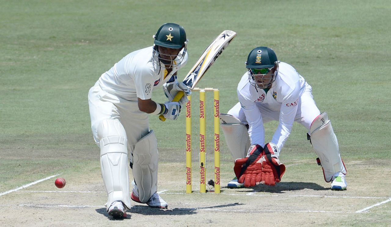 Imran Farhat gets into position, South Africa v Pakistan, 3rd Test, Centurion, 3rd day, February 24, 2013