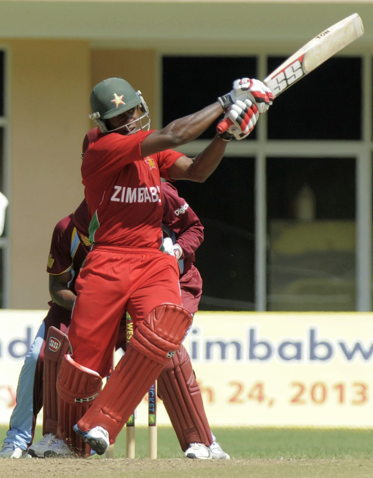 Vusi Sibanda pulls, West Indies v Zimbabwe, 3rd ODI, Grenada, February 26, 2013