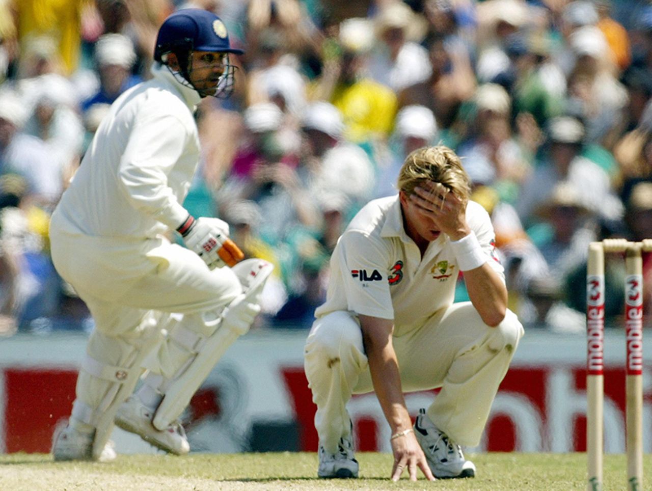 Virender Sehwag and Brett Lee in action Australia v India, 4th Test, Sydney, January 5, 2004
