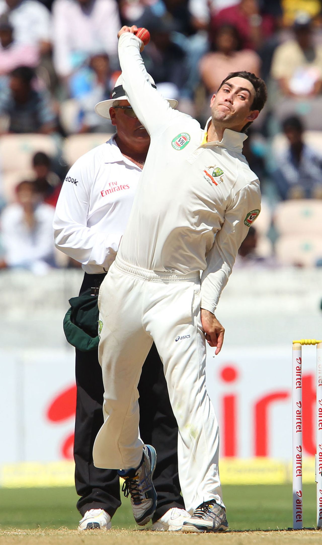 Glenn Maxwell in his bowling stride, India v Australia, 2nd Test, Hyderabad, 2nd day, March 3, 2013