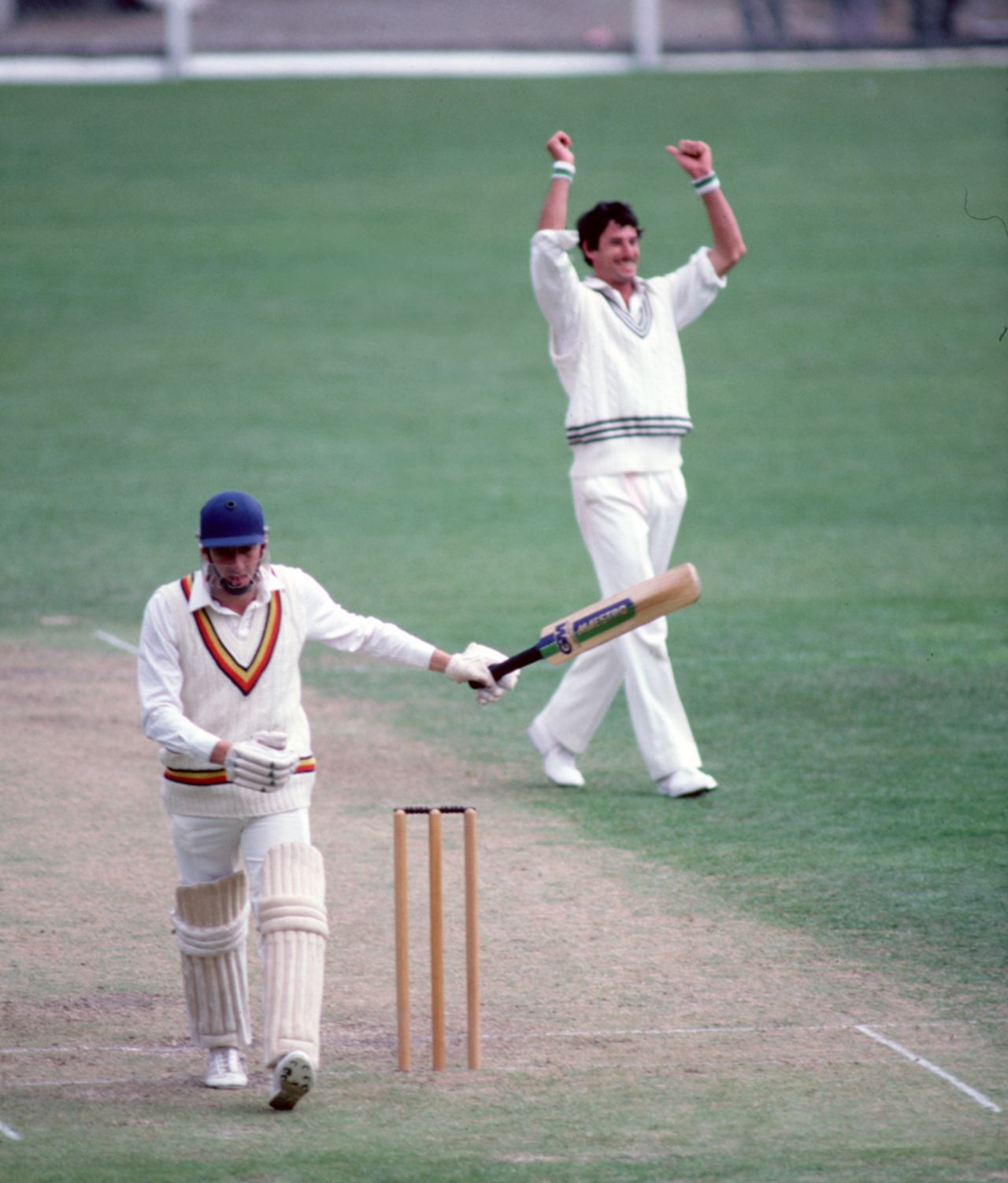 Derek Randall is dismissed off Richard Hadlee's bowling, New Zealand v England, 2nd Test, Christchurch, 3rd day, February 5, 1984