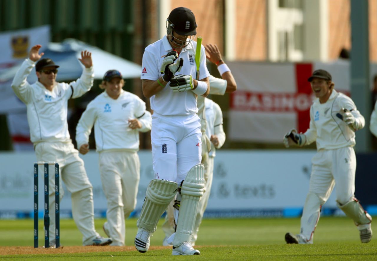 Kevin Pietersen trudges off with a first-ball duck, New Zealand v England, 1st Test, Dunedin, 2nd day, March 7, 2013