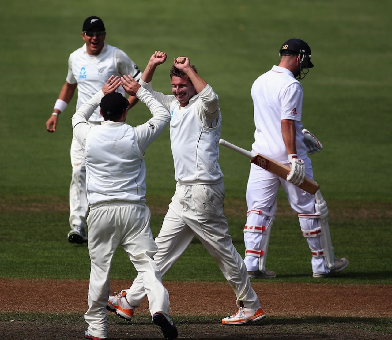 Bruce Martin took three wickets in three overs and finished with four, New Zealand v England, 1st Test, Dunedin, 2nd day, March 7, 2013