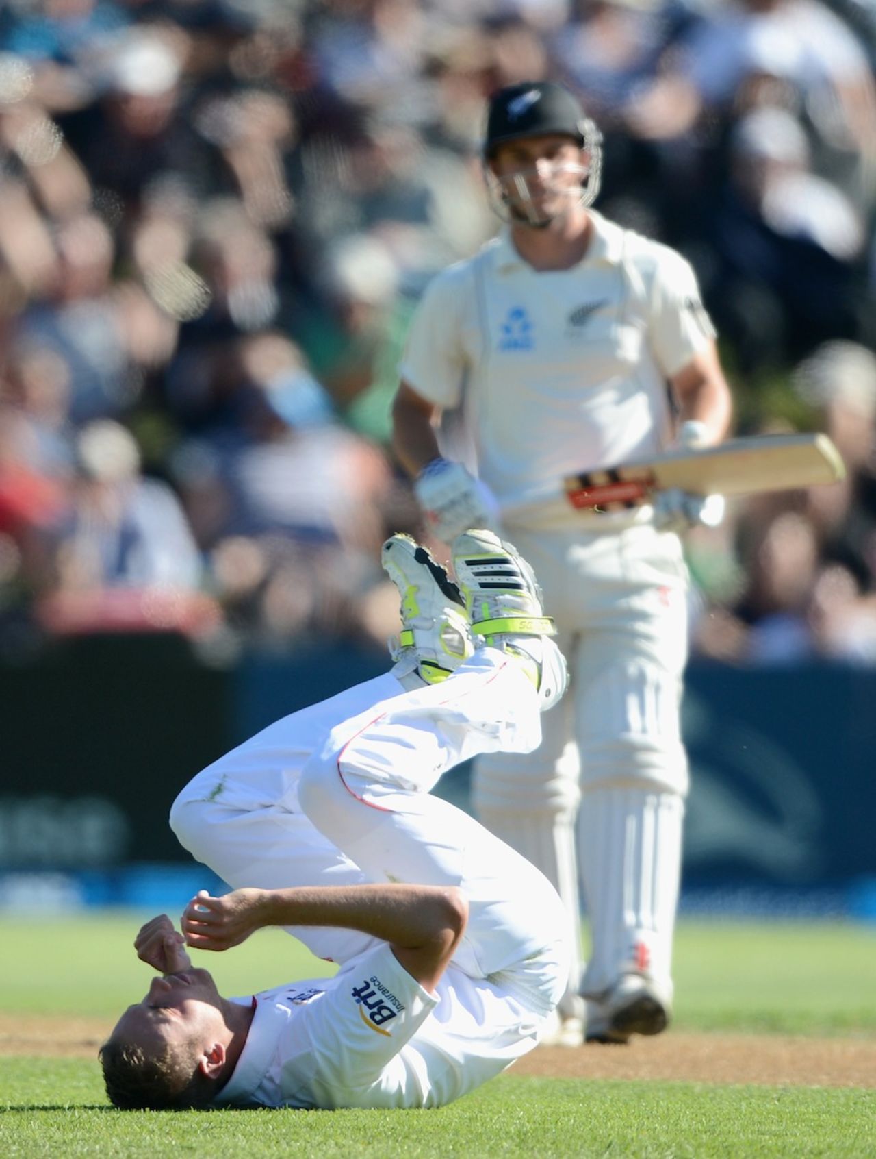 Stuart Broad dropped Hamish Rutherford off his own bowling, New Zealand v England, 1st Test, Dunedin, 2nd day, March 7, 2013