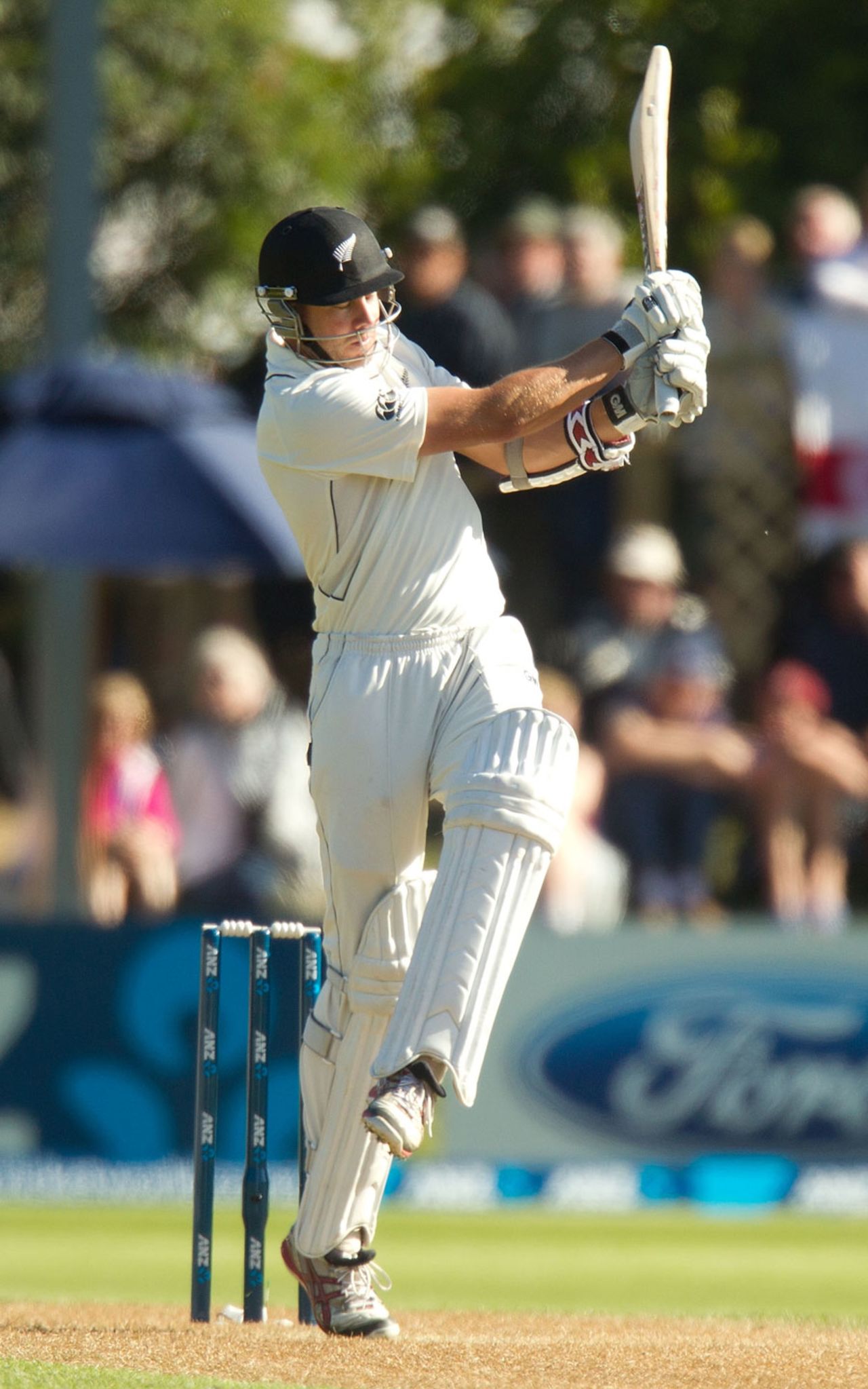Peter Fulton pulls one through midwicket, New Zealand v England, 1st Test, Dunedin, 2nd day, March 7, 2013