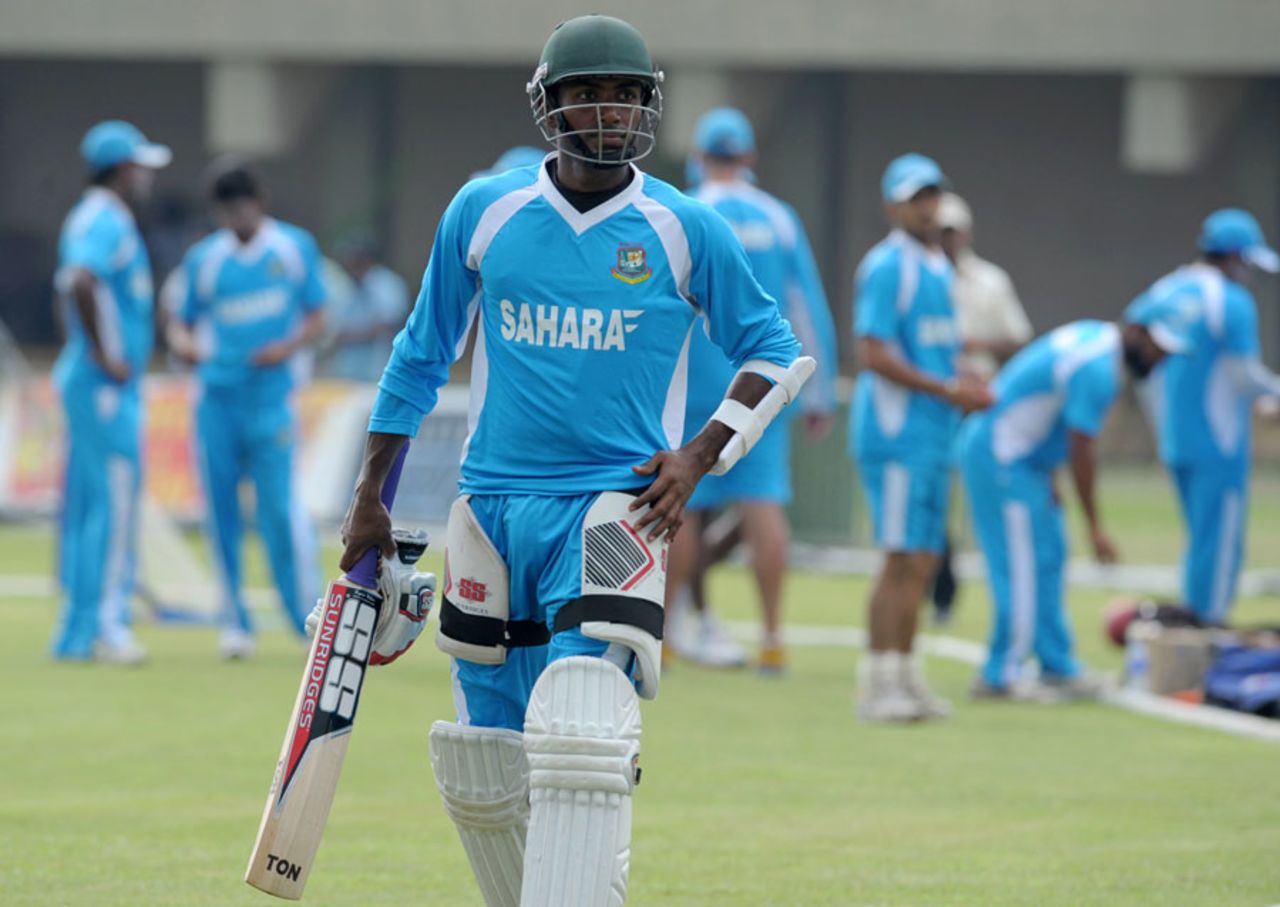 Jahurul Islam at a practice session, Galle, March 7, 2013