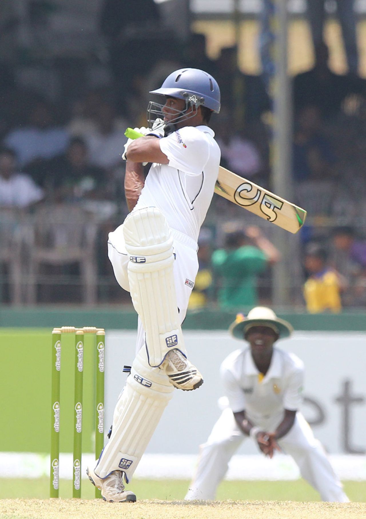 Devin Jayasinghe pulls during his 74, S. Thomas' College v Royal College, Colombo, 1st Day, March 7, 2013