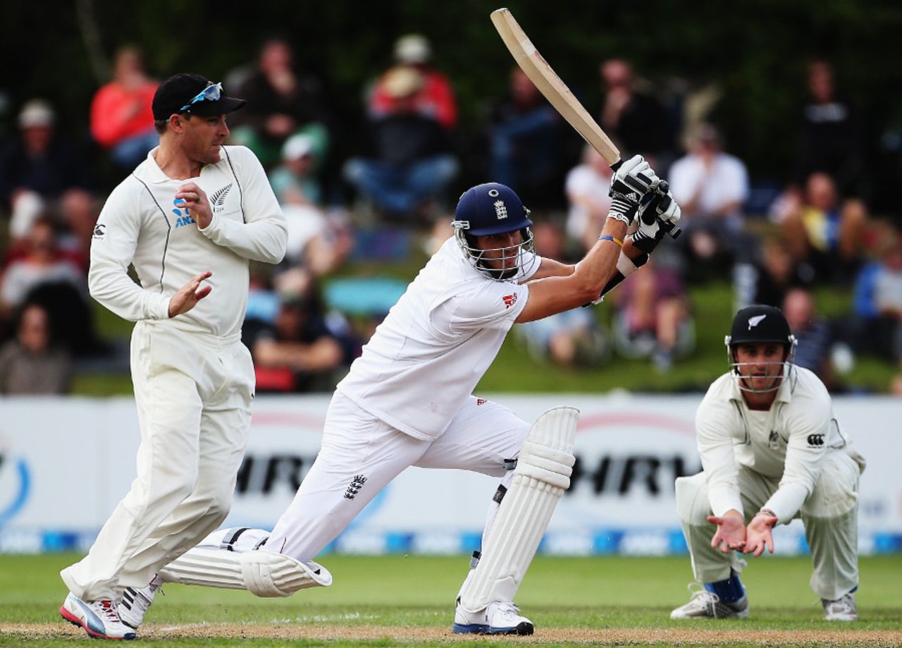 Steven Finn moved to his highest Test score, New Zealand v England, 1st Test, Dunedin, 5th day, March 10, 2013