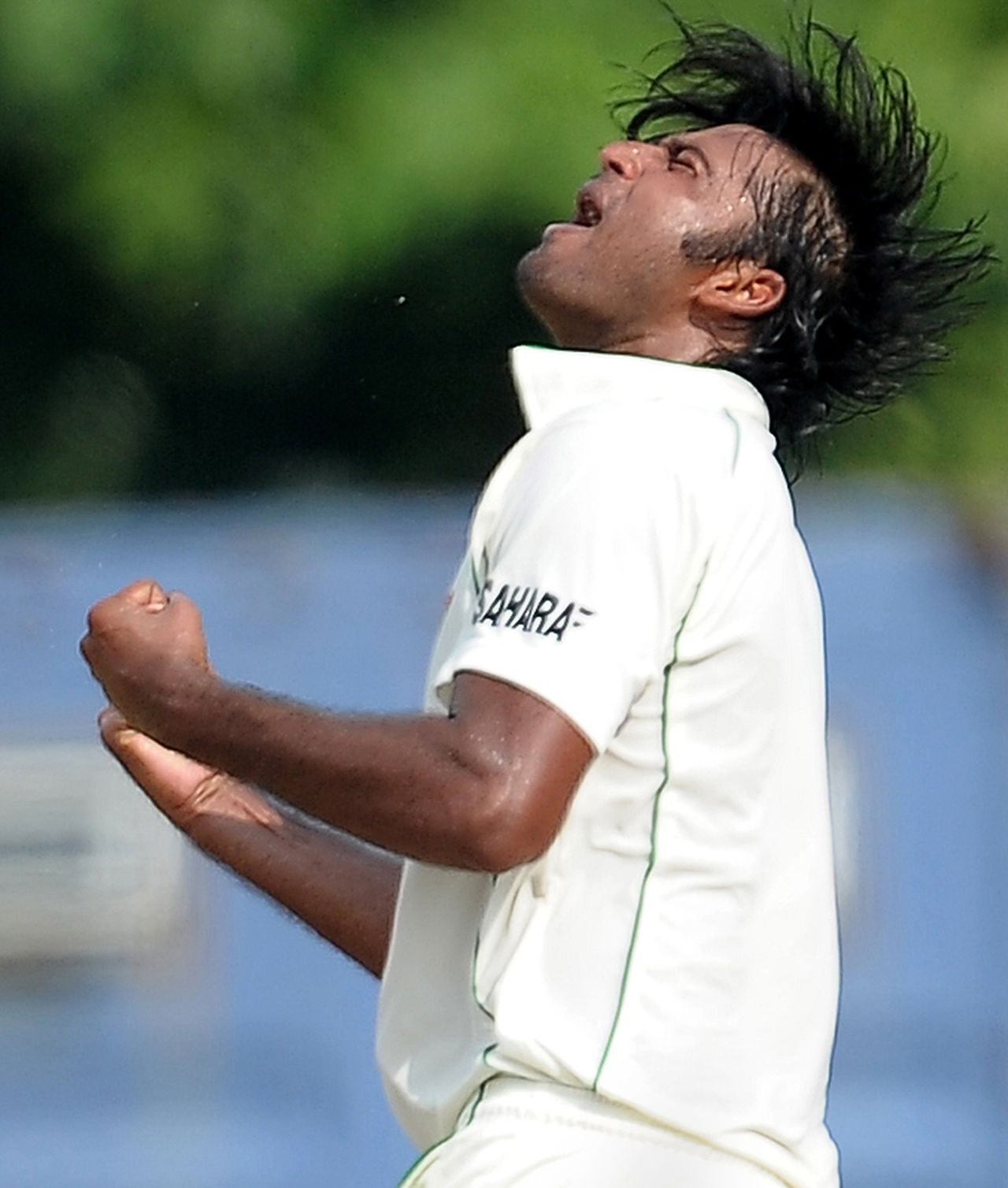 Shahdat Hossain reacts after getting opener Dimuth Karunaratne out, Sri Lanka v Bangladesh, 1st Test, Galle, 4th day, March 11, 2013