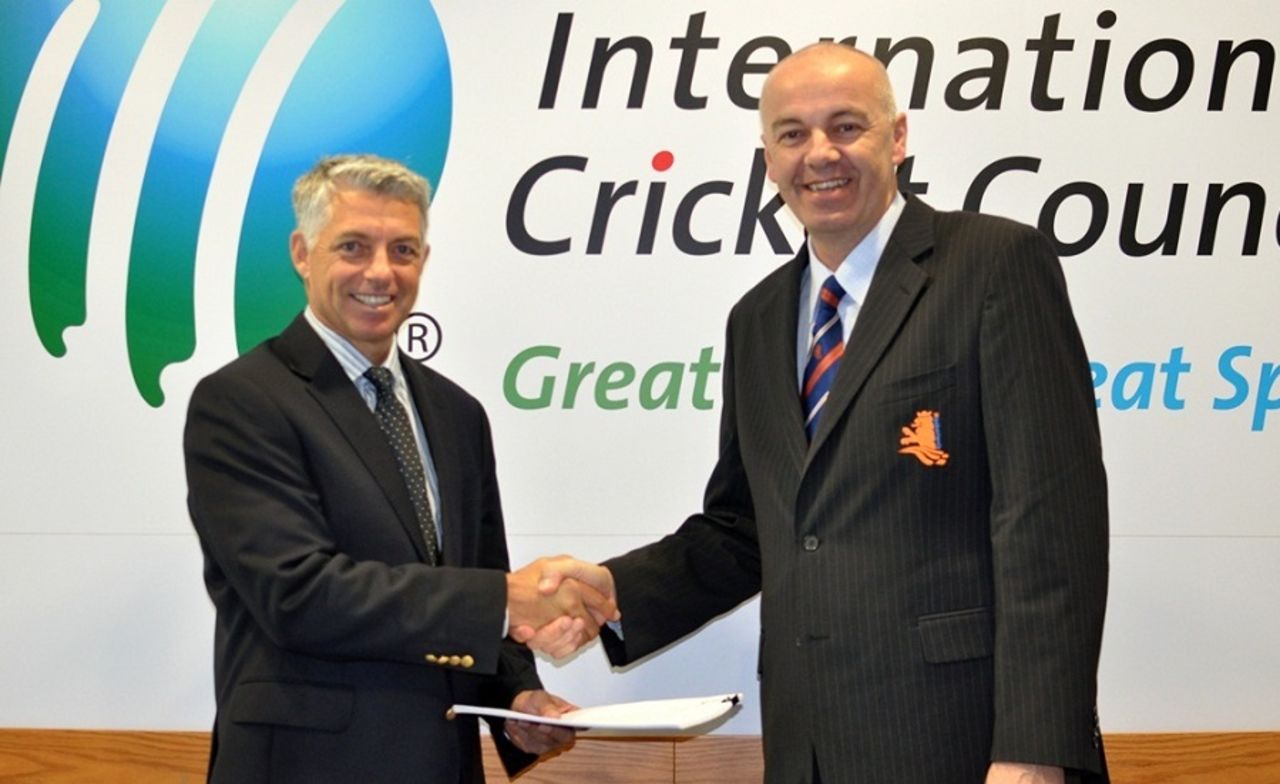 ICC chief executive Dave Richardson with KNCB CEO Richard Cox, March 11, 2013