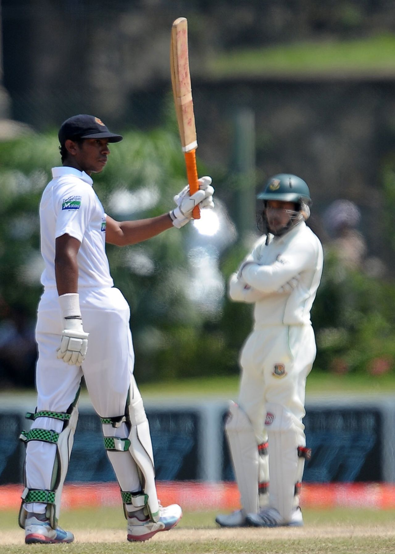 Kithuruwan Vithanage acknowledges the crowd after reaching his fifty, Sri Lanka v Bangladesh, 1st Test, 5th day, Galle, March 12, 2013