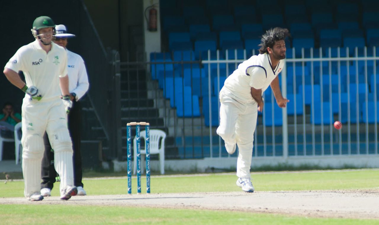 Mohammad Naveed went wicketless on day two, UAE v Ireland, Intercontinental Cup, Sharjah, 2nd day, March, 13, 2012