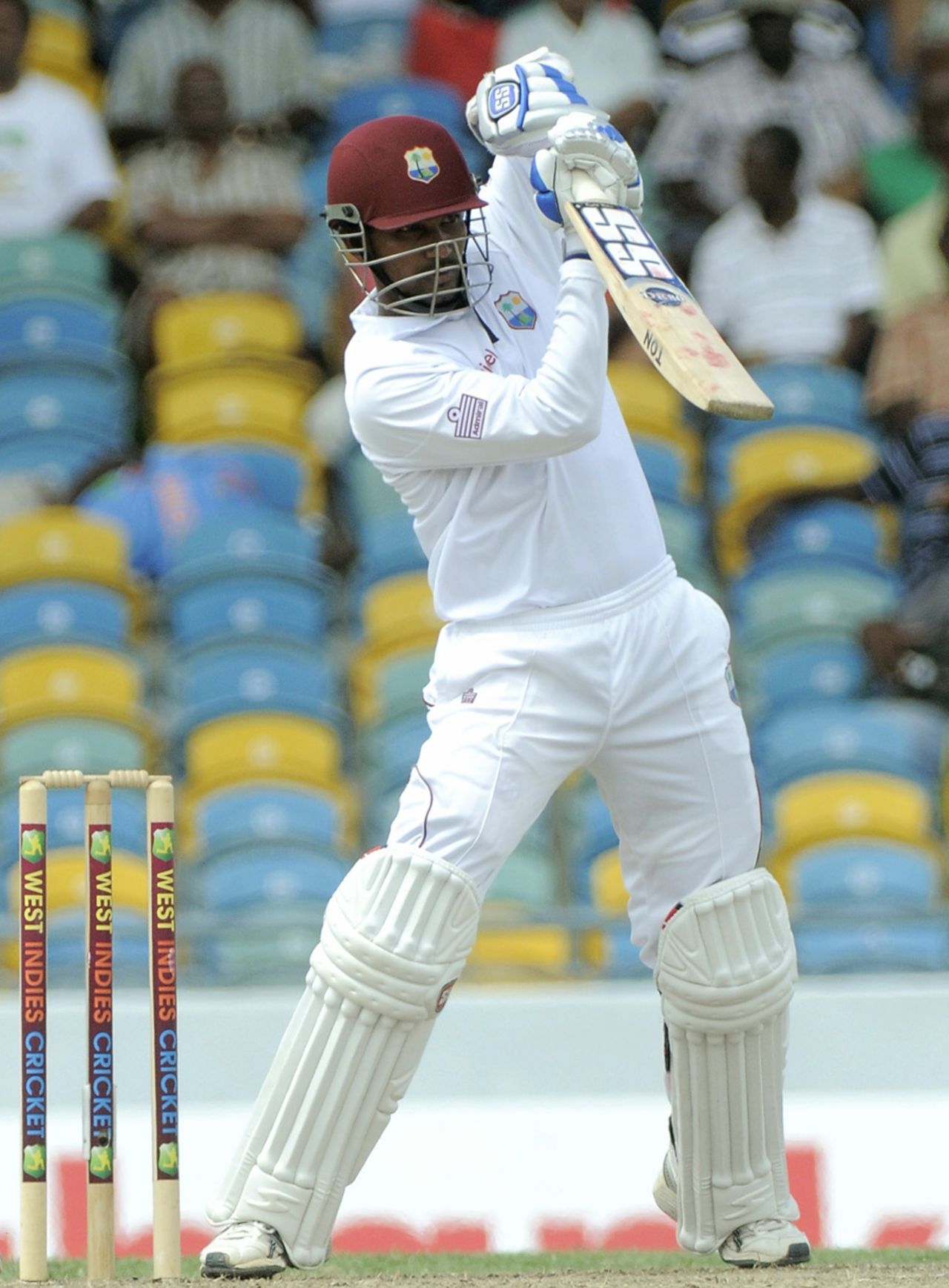 Denesh Ramdin punches off the back foot, West Indies v Zimbabwe, 1st Test, Barbados, 2nd day, March 13, 2013