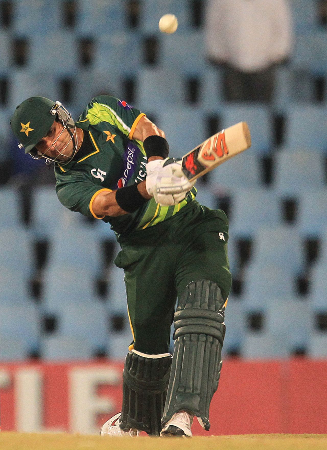 Misbah-ul-Haq goes for the big hit during his half-century, South Africa v Pakistan, 2nd ODI, Centurion, March 15, 2013