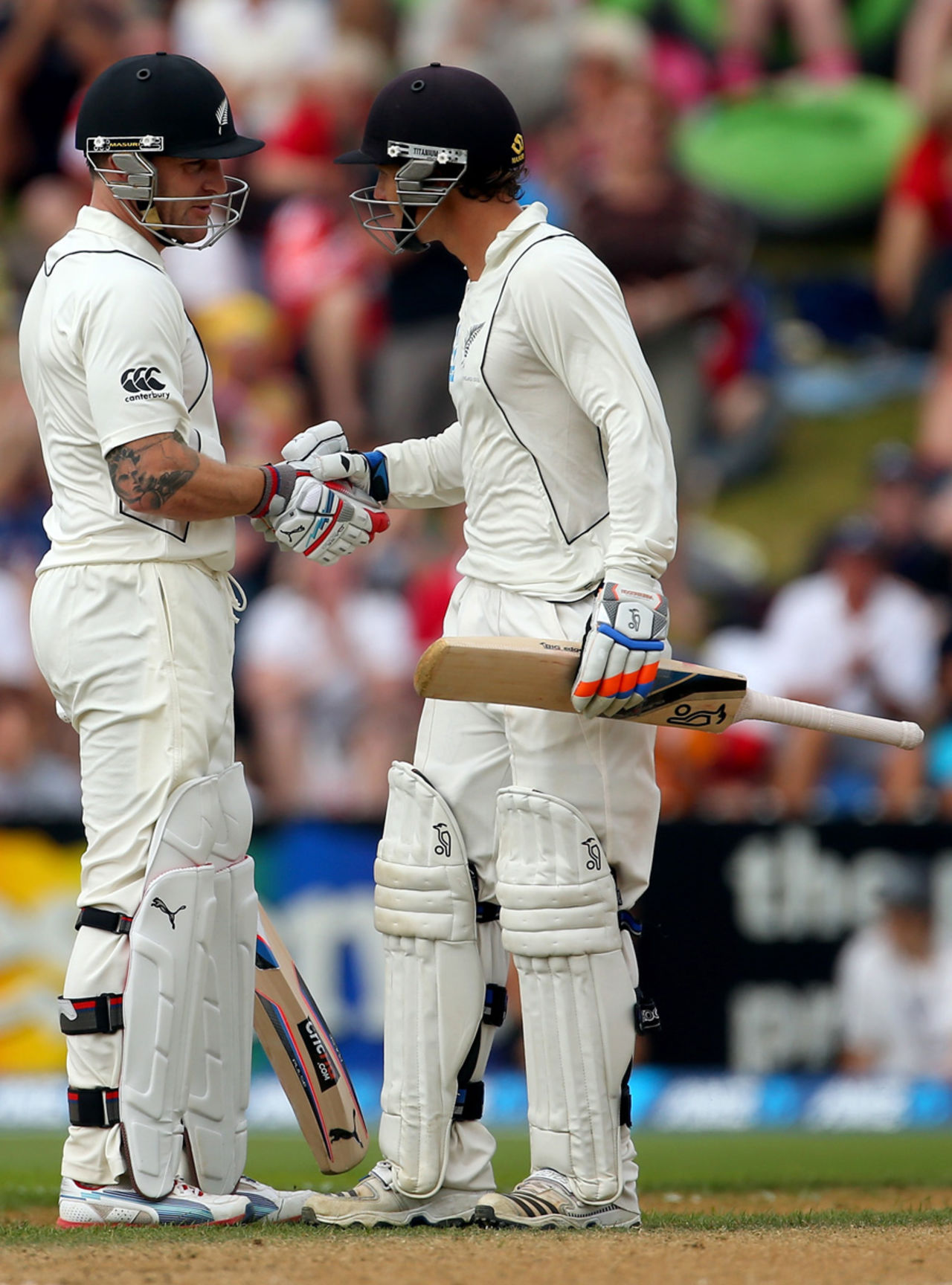 Brendon McCullum and BJ Watling added 100 for the sixth wicket, New Zealand v England, 2nd Test, Wellington, 3rd day, March 16, 2013