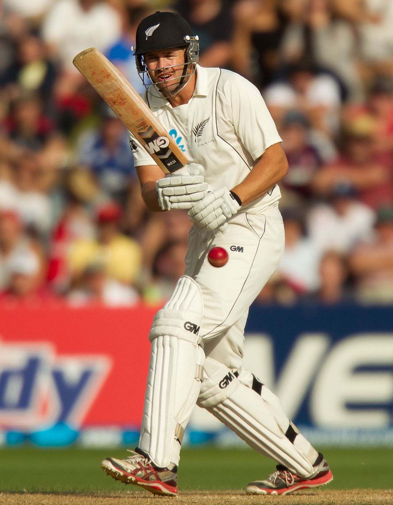 Peter Fulton steadied New Zealand in the follow-on innings, New Zealand v England, 2nd Test, Wellington, 3rd day, March 16, 2013