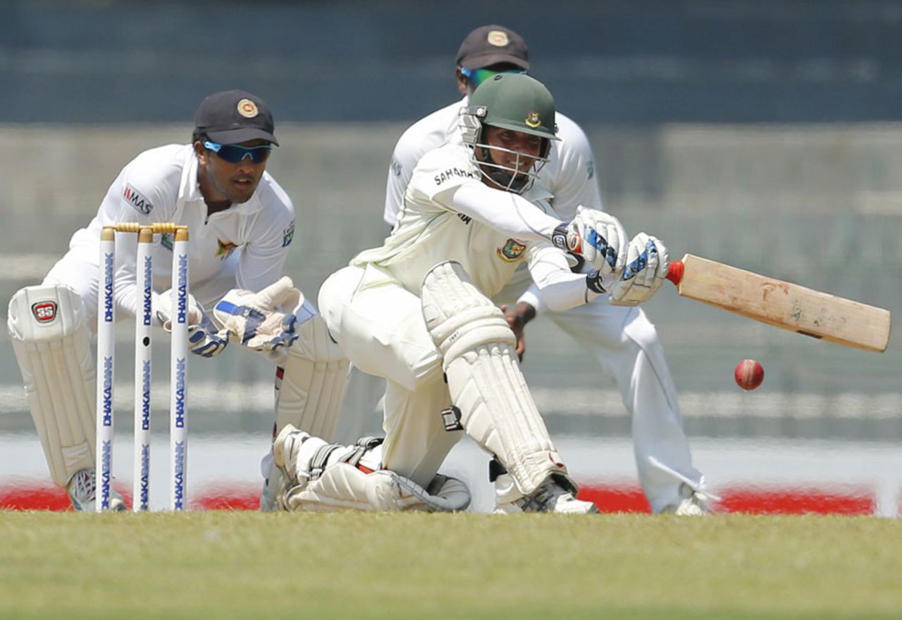 Mominul Haque sweeps during his 64, Sri Lanka v Bangladesh, 2nd Test, Colombo, 1st day, March 16, 2013