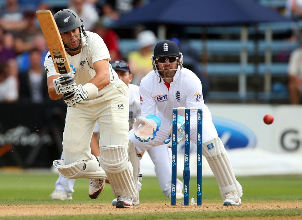 Ross Taylor avoided a king pair and settled into his innings, New Zealand v England, 2nd Test, Wellington, 4th day, March 17, 2013