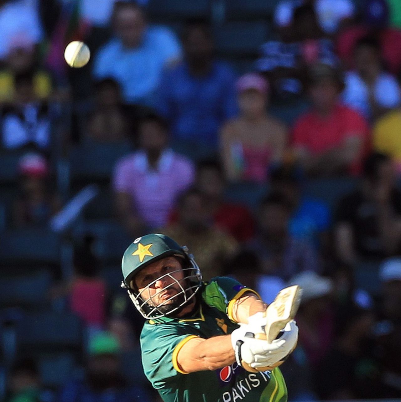 Shahid Afridi clobbers the ball during his knock of 88, South Africa v Pakistan, 3rd ODI, Johannesburg, March 17, 2013