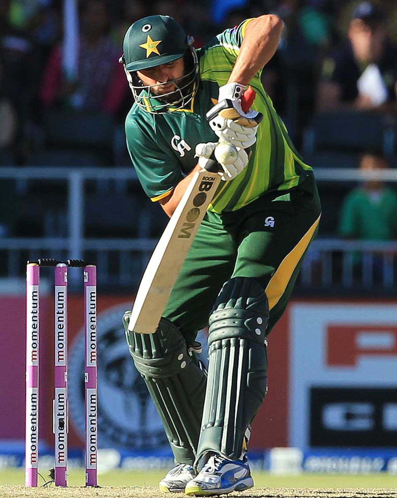 Shahid Afridi was struck on the thumb, South Africa v Pakistan, 3rd ODI, Johannesburg, March 17, 2013
